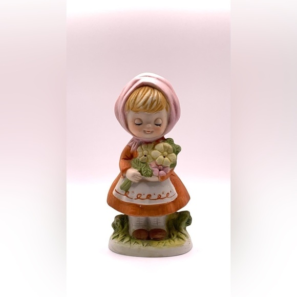 1980 VTG Verona Vergasi, CMA Figurines Girl with Flowers Pomander Bisque Ceramic - Picture 8 of 8